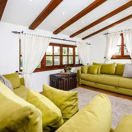 Vakantiehuis House Tamara 2041 *