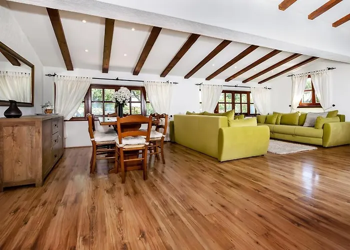 Feriehus House Tamara 2041