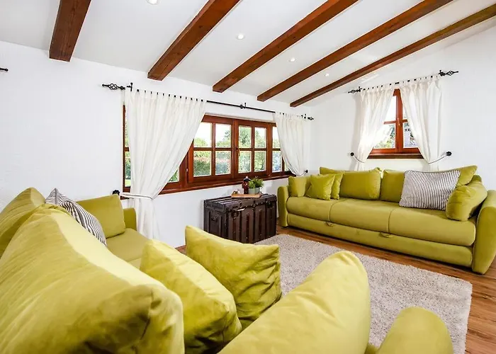 Hébergement de vacances House Tamara 2041 *